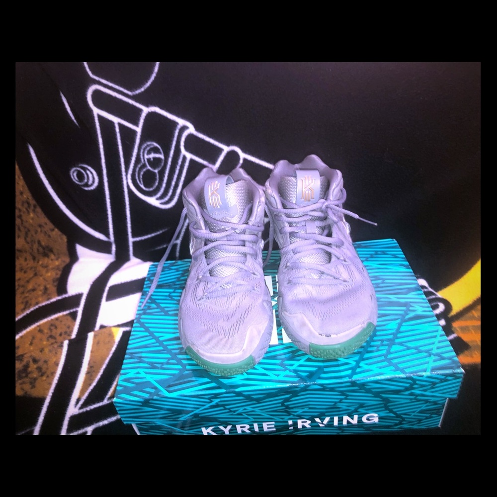 Used Kyrie 3